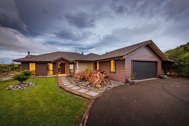 71 County Heights Drive, Palmerston North - Carousel 2