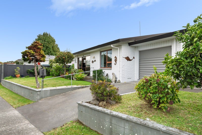 1 Sunny Bay Road, Matua, Tauranga - Carousel 1