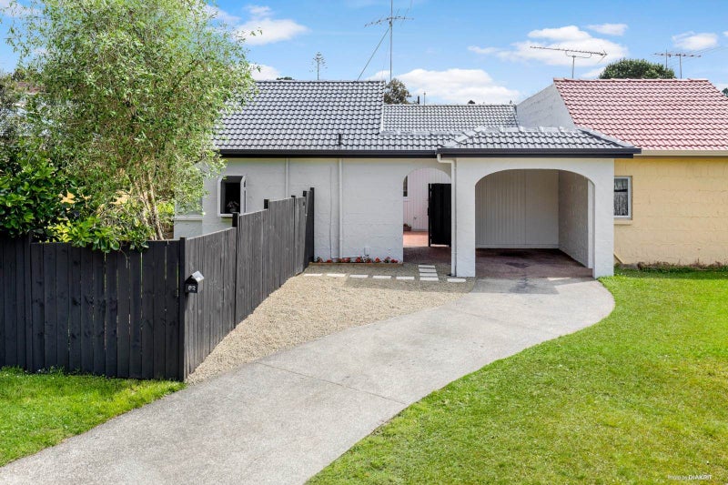 2/34 Salamanca Road, Sunnynook, Auckland - Carousel 2