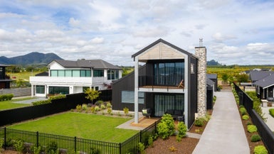 18 Pukenamu Road, Rainbow Point, Taupo - Carousel 1