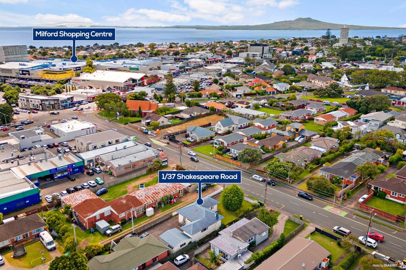 1/37 Shakespeare Road, Milford, Auckland - Carousel 1