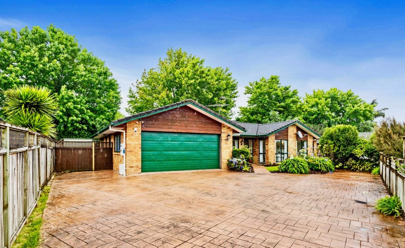 11 Rutgers Place, Albany, Auckland - Carousel 1