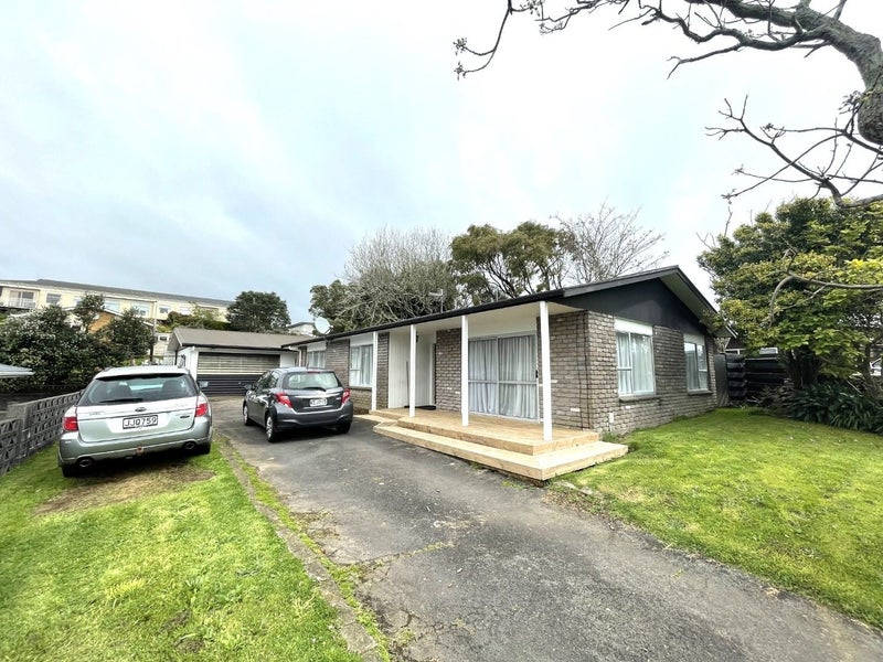 27 Warkworth Grove, Bell Block, New Plymouth - Carousel 20