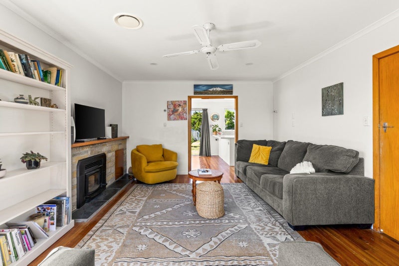 21 Armour Place, Onekawa, Napier - Carousel 2