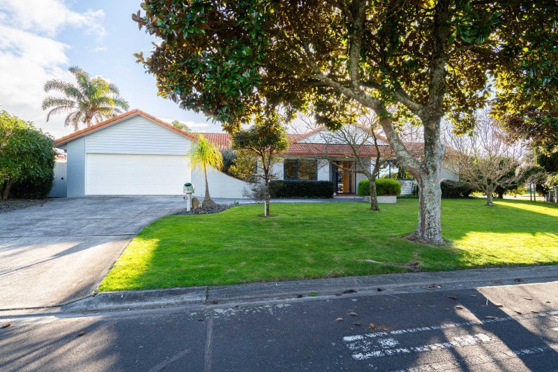 2 Cayman Key, Papamoa Beach, Papamoa - Carousel 1