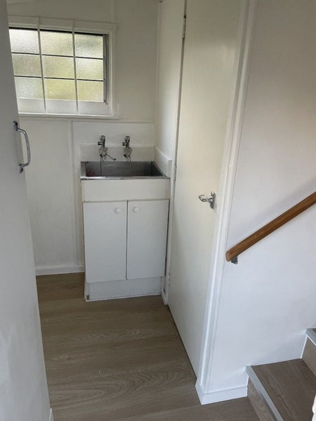 49 Roberts Road, Te Atatu South, Auckland - Carousel 13