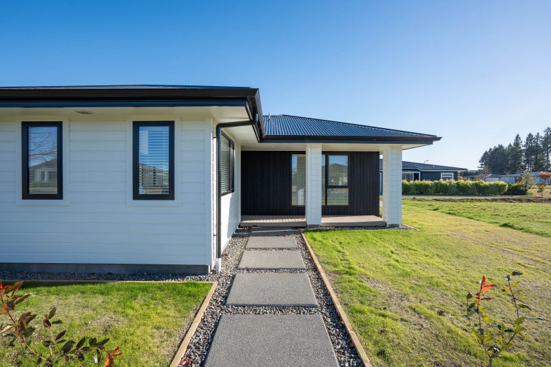 16 Maison Way, Rangatira Park, Taupo - Carousel 2