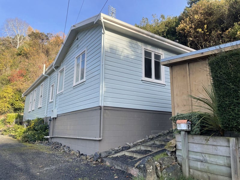 5 Clarewood Avenue, Glenleith, Dunedin - Carousel 2