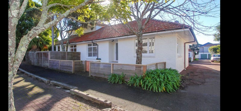 1/2 Atkin Avenue, Mission Bay, Auckland - Carousel 12