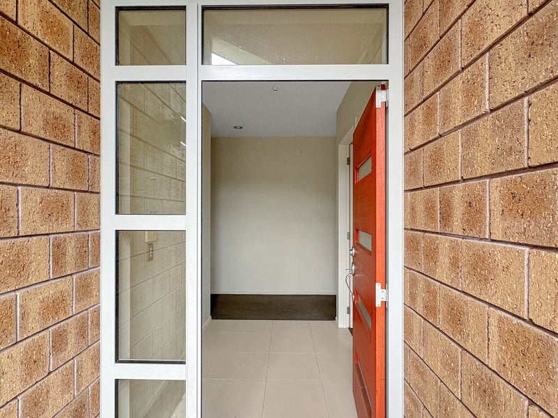 9 Stanton Place, Huntington, Hamilton - Carousel 2