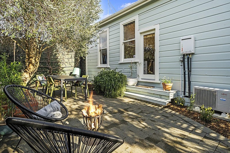 37 Rua Street, Lyall Bay, Wellington - Carousel 15