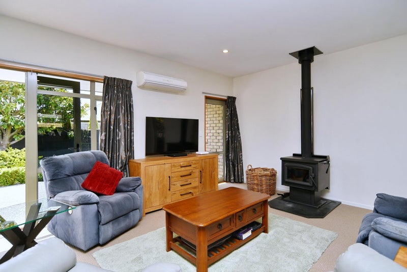 34 Oregon Place, Burwood, Christchurch - Carousel 2