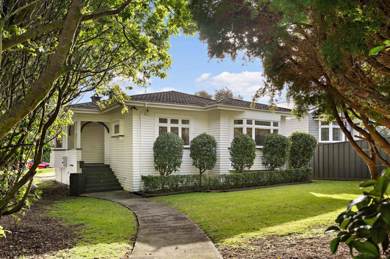 37 Ferryhill Road, Epsom, Auckland - Carousel 1