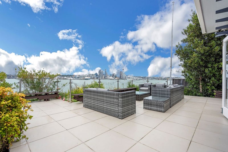 69 Stanley Point Road, Stanley Point, Auckland - Carousel 24