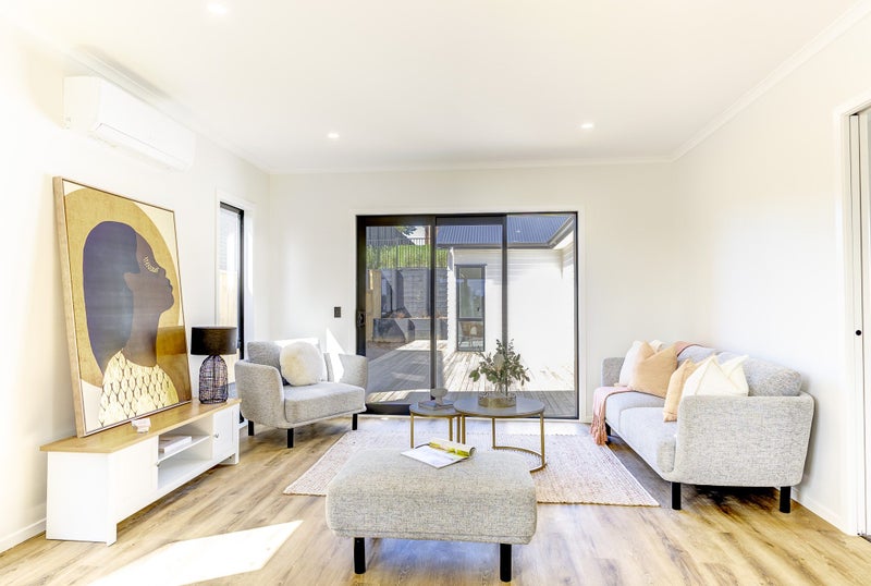 19 Halo Green, Peacocke, Hamilton - Carousel 1