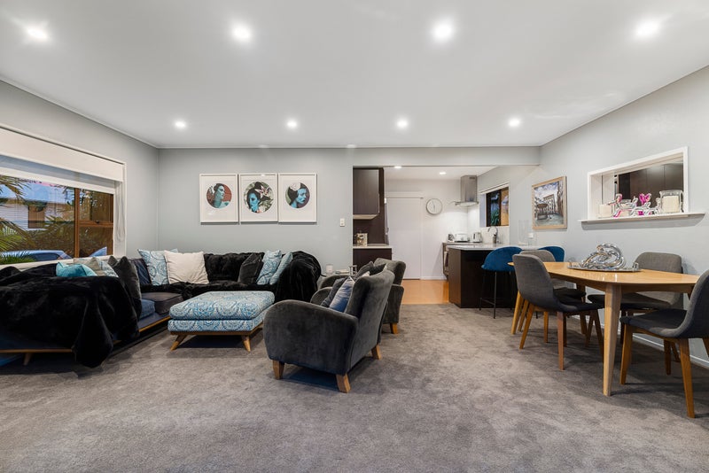 7B Hadfield Avenue, Waterview, Auckland - Carousel 2