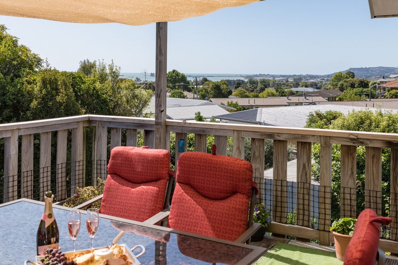 2 Kew Place, Richmond - Carousel 1
