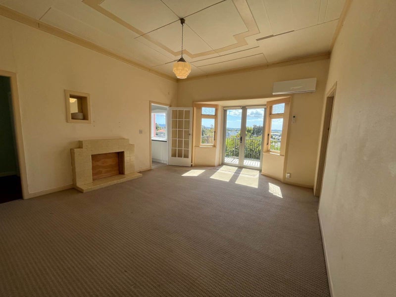 19 Benfield Avenue, Mount Albert, Auckland - Carousel 2