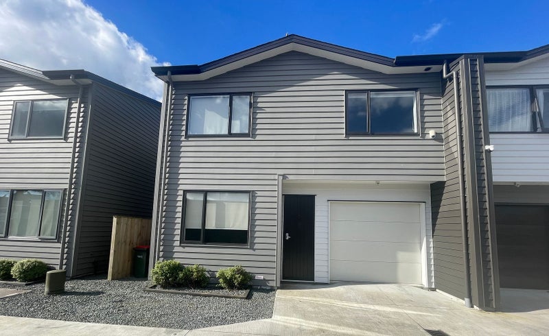 4/8 Maru Road, Takanini, Auckland - Carousel 1