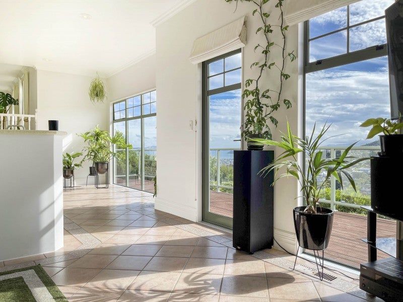 95 Viewmont Drive, Harbour View, Lower Hutt - Carousel 1