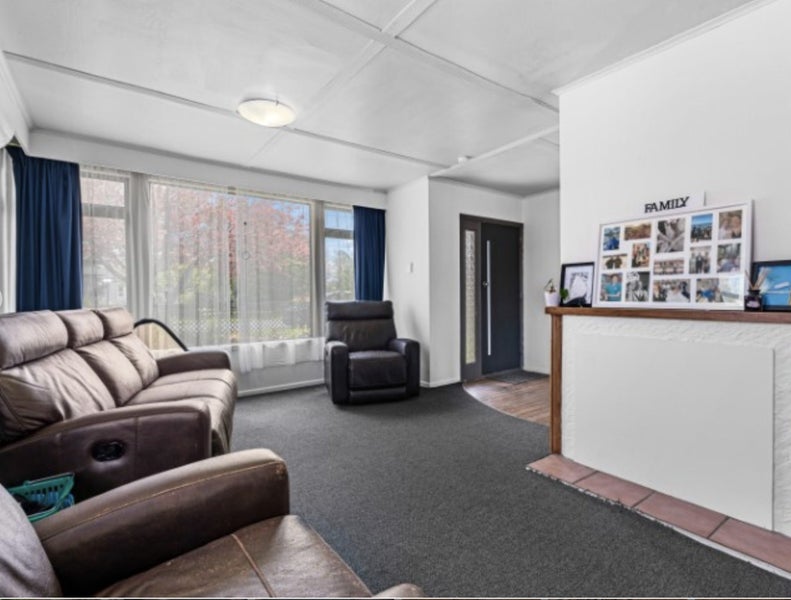 25 Whitworth Road, Utuhina, Rotorua - Carousel 2