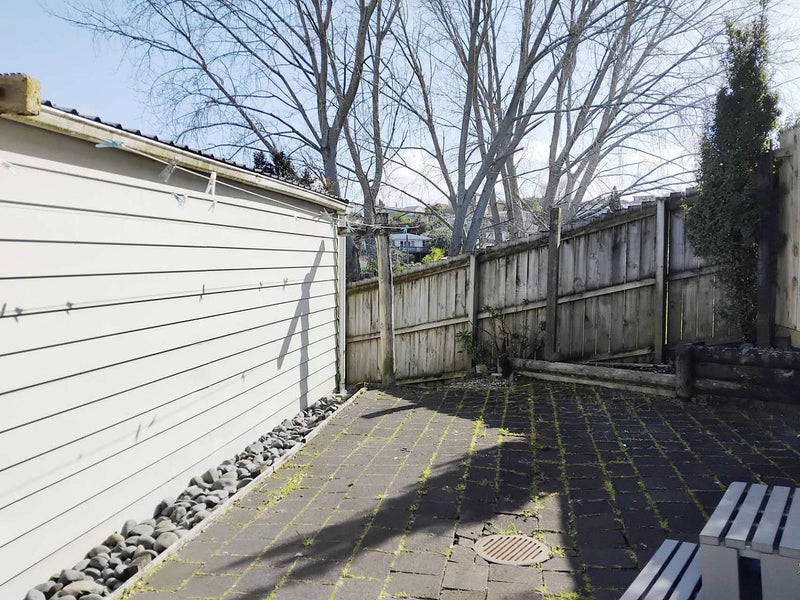 15 Hillview Avenue, New Windsor, Auckland - Carousel 7