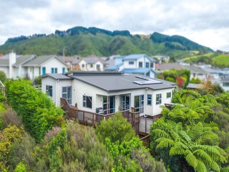 29 McEwen Crescent, Riverstone Terraces, Upper Hutt - Carousel 1