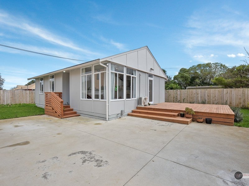 1/12 Kowhai Street, Naenae, Lower Hutt - Carousel 1