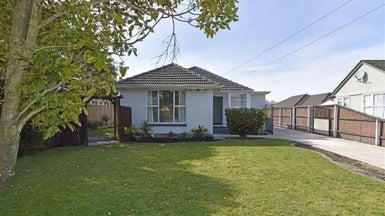 42 Lambeth Crescent, Redwood, Christchurch - Carousel 1