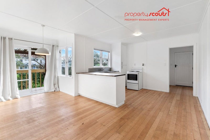 12 Rodney Street, Otahuhu, Auckland - Carousel 2