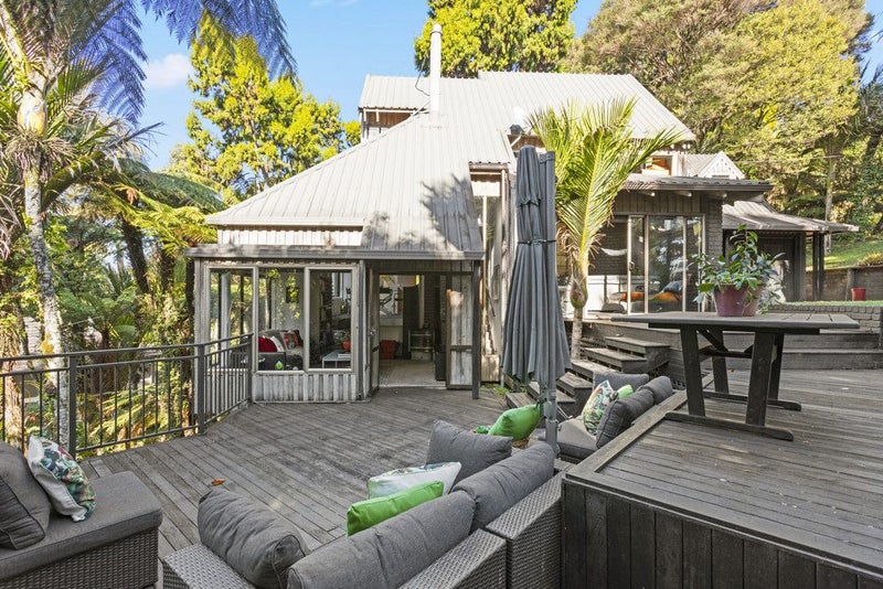 246 Scenic Drive, Titirangi, Auckland - Carousel 2