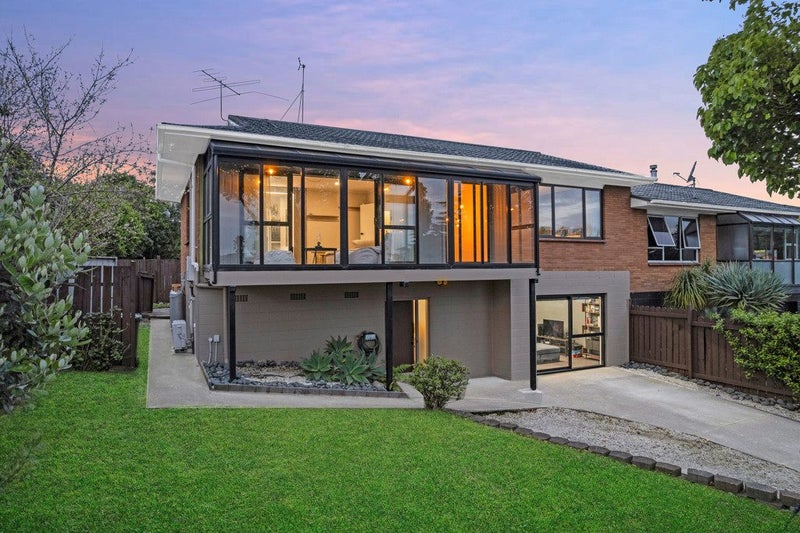 1/54 Luton Avenue, Sunnyhills, Auckland - Carousel 1