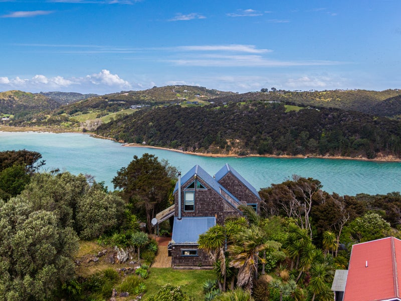 41 Albert Crescent, Ostend, Waiheke Island - Carousel 2