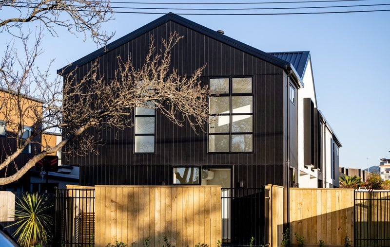 6/35 Gracefield Avenue, Christchurch Central, Christchurch - Carousel 1