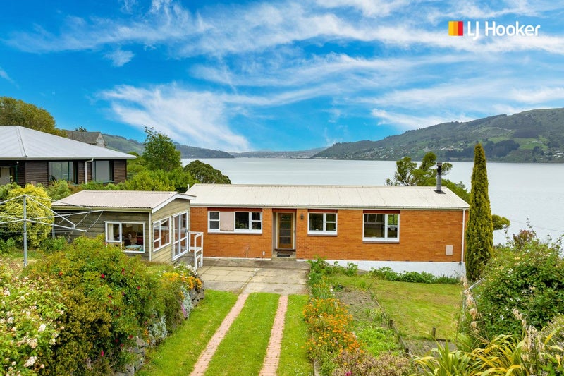536 Portobello Road, Macandrew Bay, Dunedin - Carousel 1