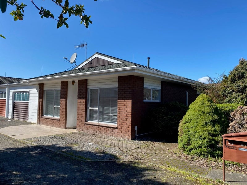 1/18 Rainforth Street, Roslyn, Palmerston North - Carousel 1