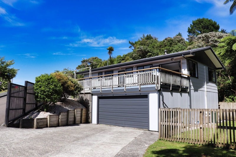 13 Picasso Grove, Belmont, Lower Hutt - Carousel 1