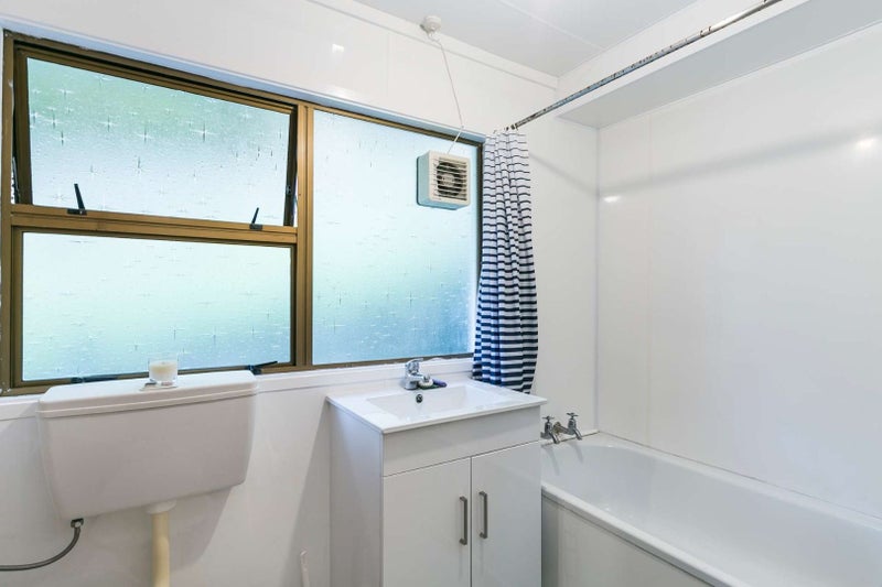 2/273 GROUNSELL CRES, BELMONT, LOWER HUTT - Carousel 8