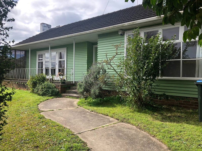 1 Roseville Street, New Windsor, Auckland - Carousel 1