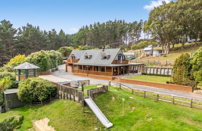 42 Cottle Park Drive, Normandale, Lower Hutt - Carousel 1