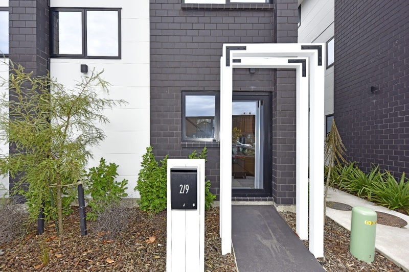 6/9 Southwark Street, Christchurch Central, Christchurch - Carousel 1