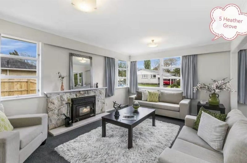 5 Heather Grove, Fairfield, Lower Hutt - Carousel 1