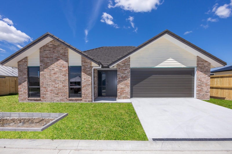 16 Korako Lane, Baverstock, Hamilton - Carousel 1