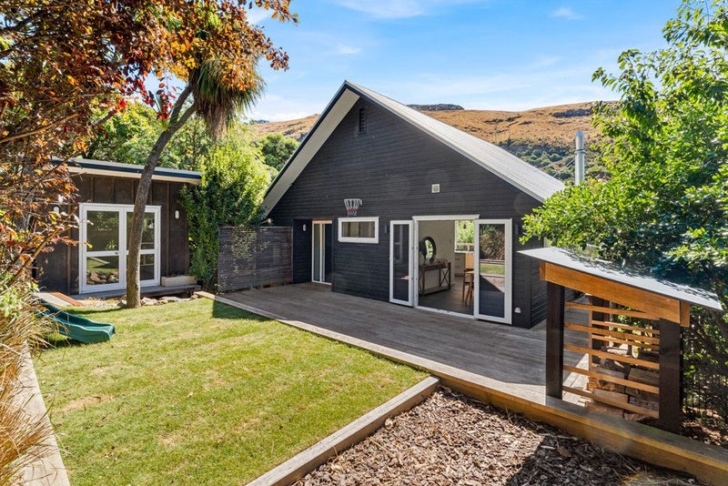 129 Sumnervale Drive, Sumner, Christchurch - Carousel 2