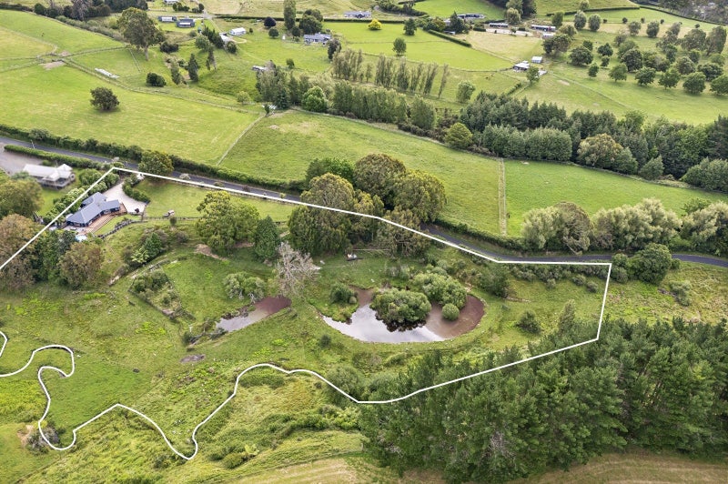 665 Kairangi Road, Rotoorangi - Carousel 24