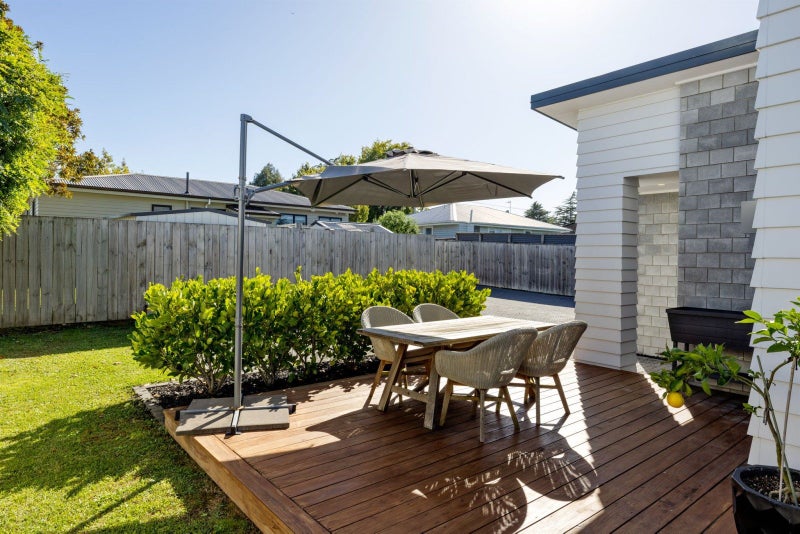 31A Collins Road, Melville, Hamilton - Carousel 1