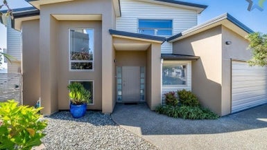 93 Cypress Drive, Maungaraki, Lower Hutt - Carousel 1