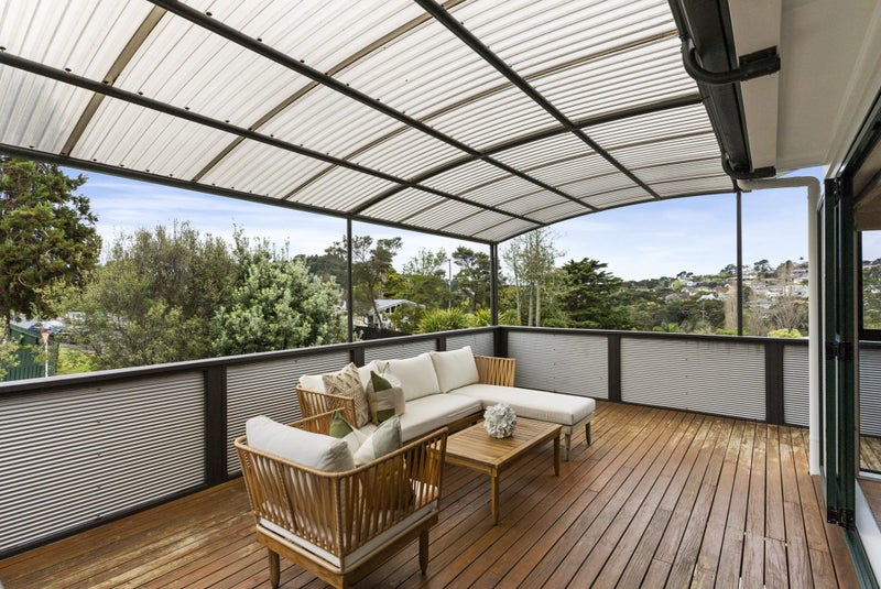 76 Lauderdale Road, Birkdale, Auckland - Carousel 2