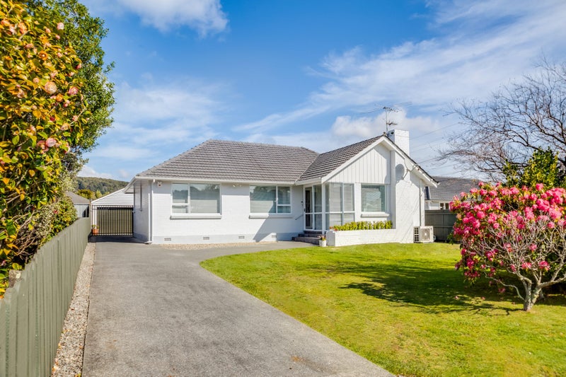 5 Te Puni Grove, Elderslea, Upper Hutt - Carousel 1