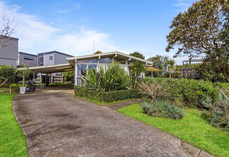 12 Edgar Pearce Place, Howick, Auckland - Carousel 1